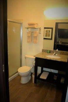 Inn At Hunters Run Watford City Exterior foto